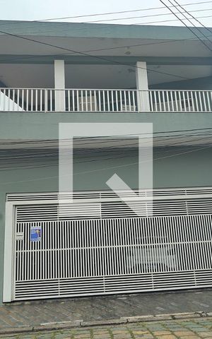Casa à venda com 275m², 2 quartos e 3 vagasFachada