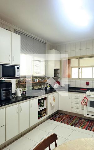 Casa à venda com 275m², 2 quartos e 3 vagasCozinha