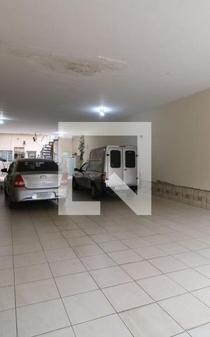 Casa à venda com 420m², 2 quartos e 20 vagasGaragem