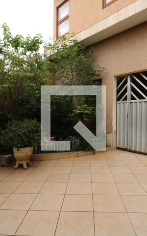 Casa à venda com 420m², 2 quartos e 20 vagasJardim