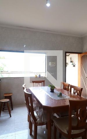 Casa à venda com 420m², 2 quartos e 20 vagasCozinha