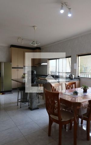 Casa à venda com 420m², 2 quartos e 20 vagasCozinha