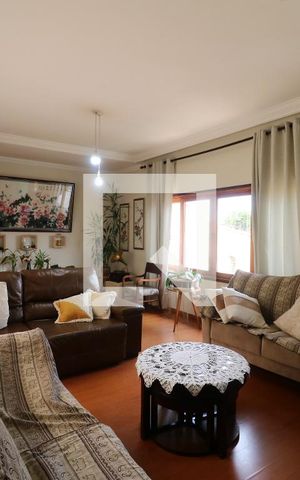 Casa à venda com 420m², 2 quartos e 20 vagasSala