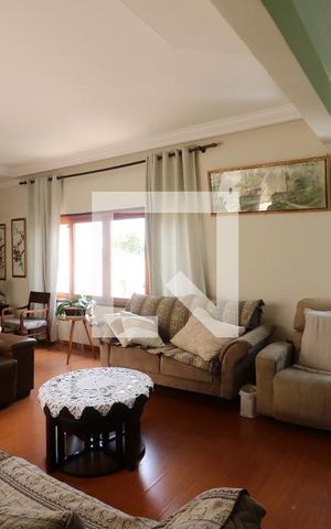 Casa à venda com 420m², 2 quartos e 20 vagasSala