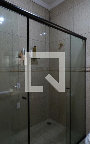 Casa à venda com 420m², 2 quartos e 20 vagasBanheiro da Suíte