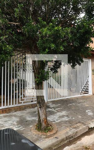 Casa à venda com 420m², 2 quartos e 20 vagasFachada
