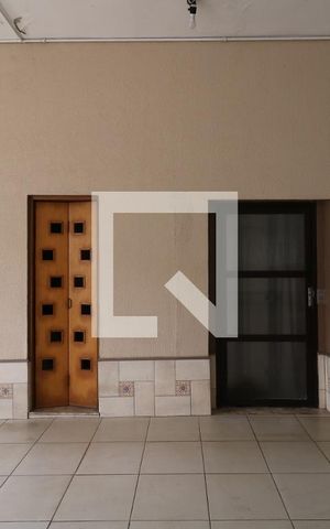 Casa à venda com 420m², 2 quartos e 20 vagasGaragem - Elevador