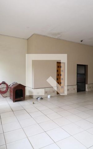 Casa à venda com 420m², 2 quartos e 20 vagasGaragem