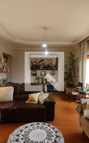 Casa à venda com 420m², 2 quartos e 20 vagasSala
