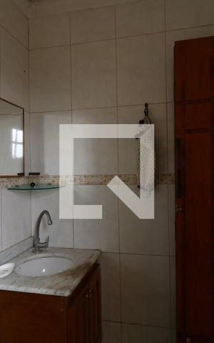 Casa à venda com 420m², 2 quartos e 20 vagasBanheiro do Salão de Festas