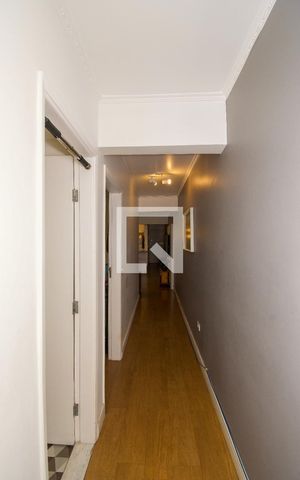Apartamento à venda com 98m², 2 quartos e 1 vaga Apartamento à venda com 98m², 2 quartos e 1 vagaCorredor