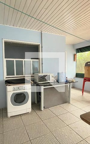 Casa à venda com 310m², 4 quartos e 5 vagas Casa à venda com 310m², 4 quartos e 5 vagasÁrea de Serviço