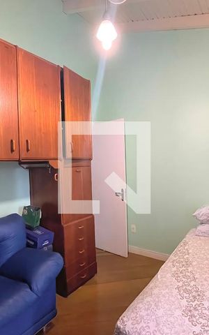 Casa à venda com 310m², 4 quartos e 5 vagas Casa à venda com 310m², 4 quartos e 5 vagasQuarto 3