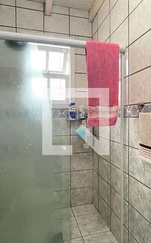 Casa à venda com 310m², 4 quartos e 5 vagas Casa à venda com 310m², 4 quartos e 5 vagasBanheiro da Suíte