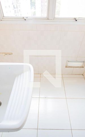 Apartamento para alugar com 61m², 3 quartos e 1 vaga Apartamento para alugar com 61m², 3 quartos e 1 vagaCozinha e Área de Serviço