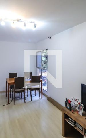 Apartamento à venda com 92m², 3 quartos e 1 vaga Apartamento à venda com 92m², 3 quartos e 1 vagaSala