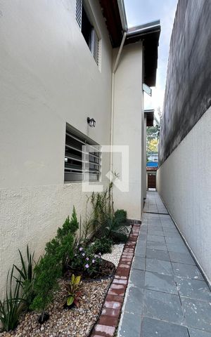 Casa à venda com 180m², 3 quartos e 1 vagaCorredor