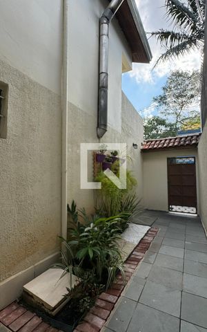 Casa à venda com 180m², 3 quartos e 1 vagaCorredor
