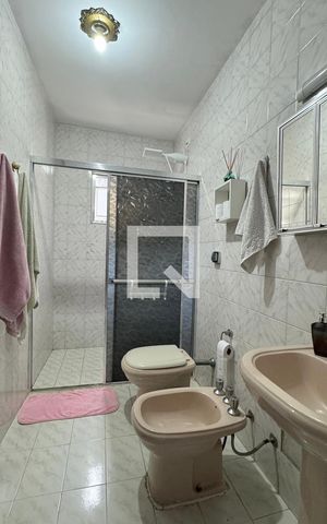 Casa à venda com 180m², 3 quartos e 1 vagaBanheiro da Suíte 1