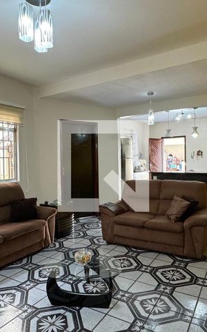 Casa à venda com 180m², 3 quartos e 1 vagaSala