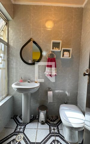 Casa à venda com 180m², 3 quartos e 1 vagaLavabo