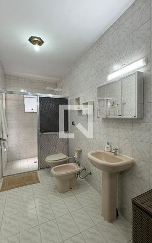 Casa à venda com 180m², 3 quartos e 1 vagaBanheiro Corredor