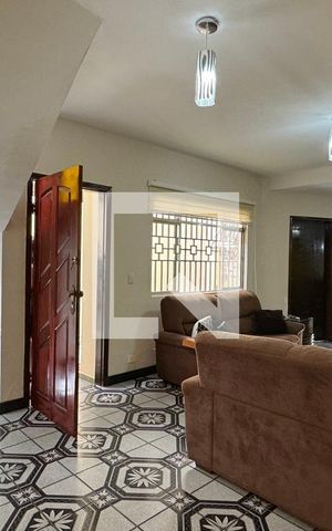 Casa à venda com 180m², 3 quartos e 1 vagaSala