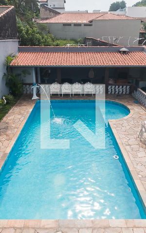 Casa para alugar com 500m², 2 quartos e 5 vagasPiscina