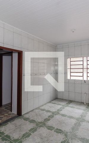 Casa para alugar com 130m², 3 quartos e 4 vagas Casa para alugar com 130m², 3 quartos e 4 vagasCozinha