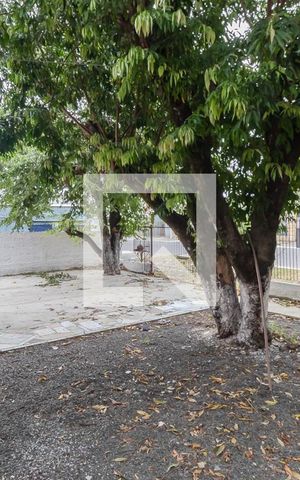 Casa para alugar com 130m², 3 quartos e 4 vagas Casa para alugar com 130m², 3 quartos e 4 vagasQuintal