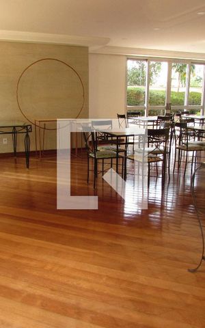Apartamento à venda com 151m², 4 quartos e 3 vagasÁrea comum - Salão de festas