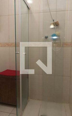 Casa à venda com 105m², 3 quartos e 2 vagasBanheiro da Suíte