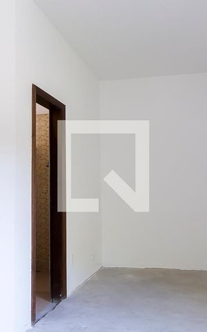 Casa à venda com 230m², 3 quartos e 3 vagas Casa à venda com 230m², 3 quartos e 3 vagasSuíte 3
