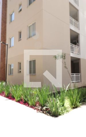 Apartamento à venda com 34m², 2 quartos e sem vagaÁrea comum