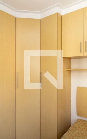 Apartamento à venda com 55m², 2 quartos e 1 vaga Apartamento à venda com 55m², 2 quartos e 1 vagaQuarto 2, Cabeceira da cama e armários