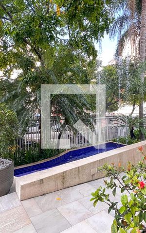 Apartamento à venda com 55m², 2 quartos e 1 vaga Apartamento à venda com 55m², 2 quartos e 1 vagaÁrea comum - Rampa de acesso