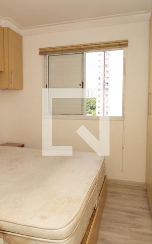 Apartamento à venda com 55m², 2 quartos e 1 vaga Apartamento à venda com 55m², 2 quartos e 1 vagaQuarto 1, cama de casal e armários