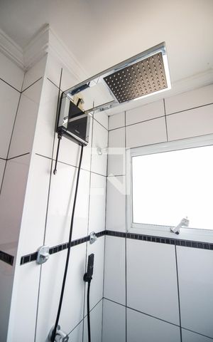 Apartamento para alugar com 113m², 3 quartos e 1 vaga Apartamento para alugar com 113m², 3 quartos e 1 vagaBanheiro da Suíte