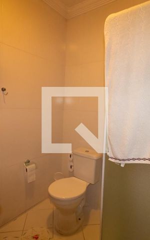 Casa à venda com 132m², 3 quartos e 2 vagas Casa à venda com 132m², 3 quartos e 2 vagasBanheiro 2
