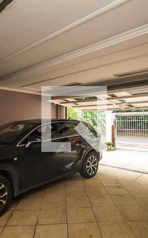 Casa para alugar com 280m², 4 quartos e 1 vaga Casa para alugar com 280m², 4 quartos e 1 vagaGaragem