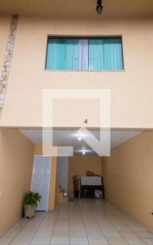 Casa de condomínio à venda com 110m², 3 quartos e 2 vagas Casa de condomínio à venda com 110m², 3 quartos e 2 vagasGaragem