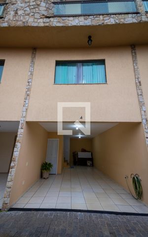 Casa de condomínio à venda com 110m², 3 quartos e 2 vagas Casa de condomínio à venda com 110m², 3 quartos e 2 vagasGaragem