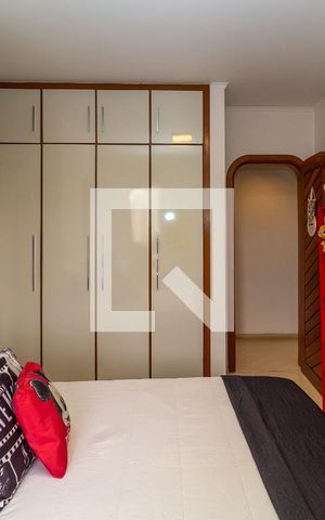 Apartamento à venda com 238m², 4 quartos e 4 vagas Apartamento à venda com 238m², 4 quartos e 4 vagasQuarto 4 - Suíte 2