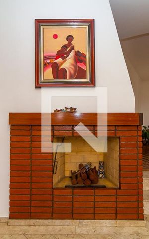 Apartamento à venda com 238m², 4 quartos e 4 vagas Apartamento à venda com 238m², 4 quartos e 4 vagasSala de Lareira