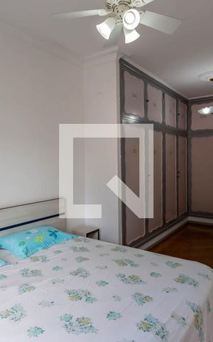 Casa à venda com 500m², 5 quartos e 3 vagas Casa à venda com 500m², 5 quartos e 3 vagasQuarto 3