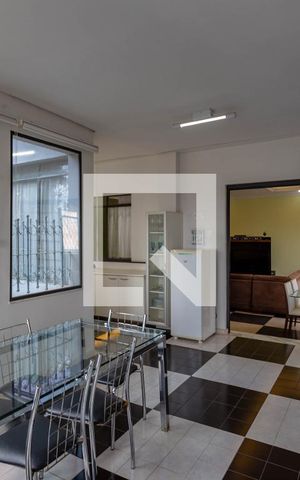 Casa à venda com 500m², 5 quartos e 3 vagas Casa à venda com 500m², 5 quartos e 3 vagasCozinha 2