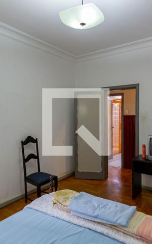 Casa à venda com 500m², 5 quartos e 3 vagas Casa à venda com 500m², 5 quartos e 3 vagasQuarto 1
