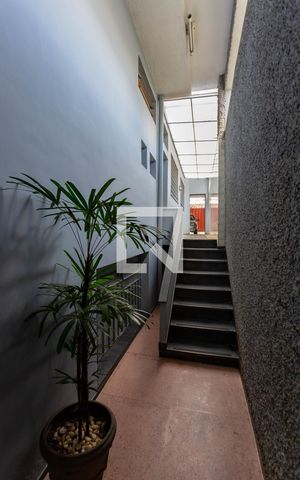 Casa à venda com 500m², 5 quartos e 3 vagas Casa à venda com 500m², 5 quartos e 3 vagasÁrea comum