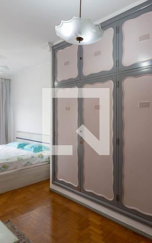 Casa à venda com 500m², 5 quartos e 3 vagas Casa à venda com 500m², 5 quartos e 3 vagasQuarto 3