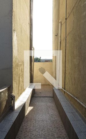 Casa para alugar com 63m², 1 quarto e sem vagaCorredor - Entrada